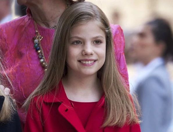 King Felipe and Queen Letizia. She has an older sister, Princess Leonor. Infanta Sofía of Spain