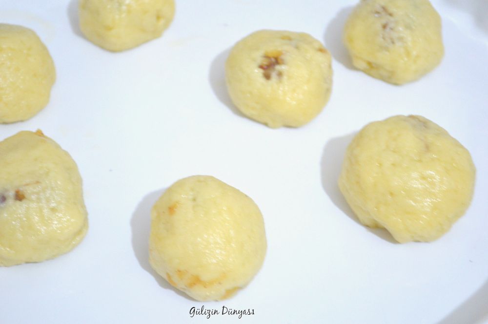 Elmalı Kurabiye ve Tavuklu Börek ( Yok böylesi )) Gülizin Dünyası..