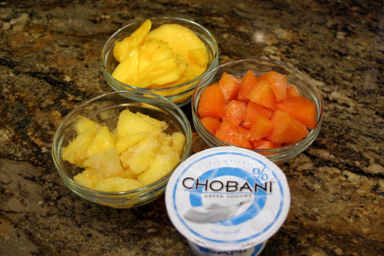 LiteNSpicy Mango, Pineapple and Papaya Smoothie