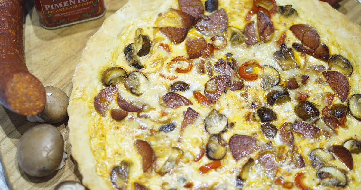 ChorizoPaprikaQuiche mit Champignons Mann in der Küche food blog