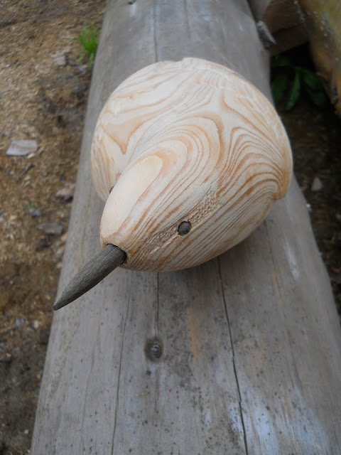 bird wood carving sculpture