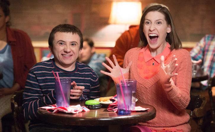 The Middle - Episode 9.21 - The Royal Flush - Promotional Photos + Press Release 