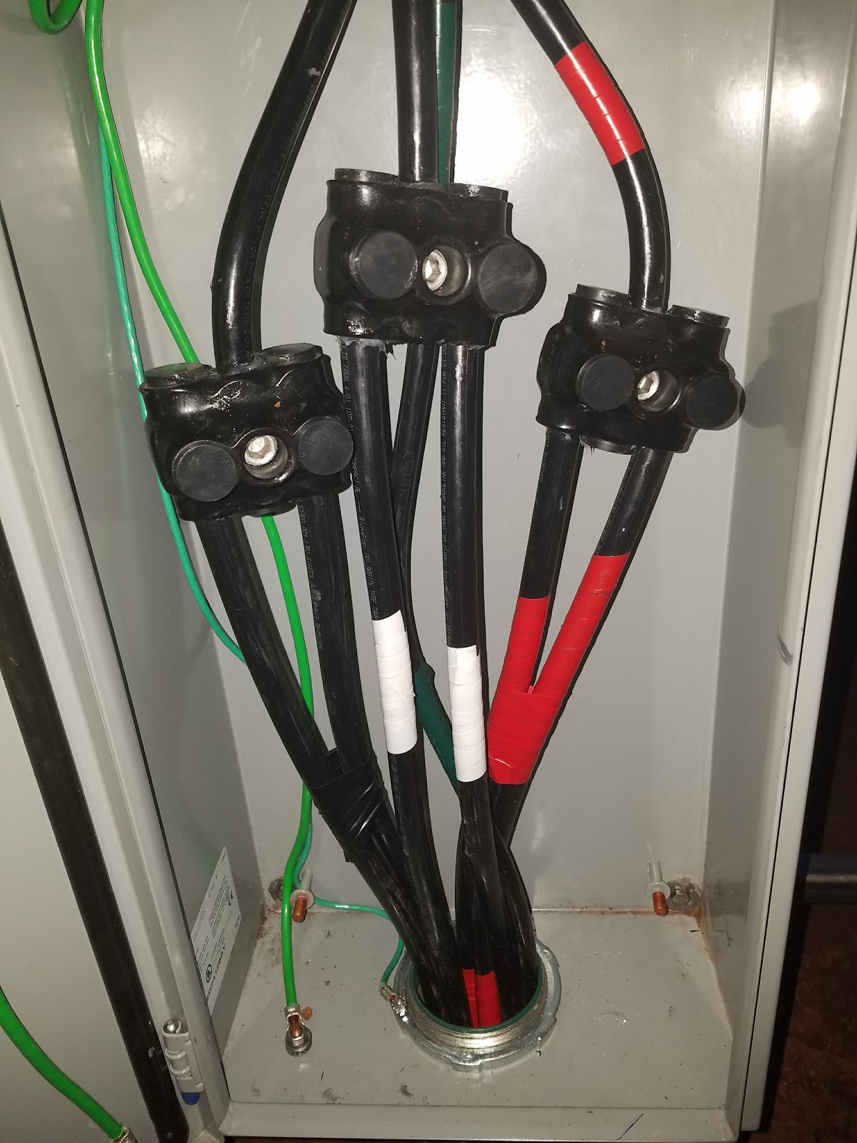 Jack's Solar Ground Mount Journey: Polaris connectors for larger wire