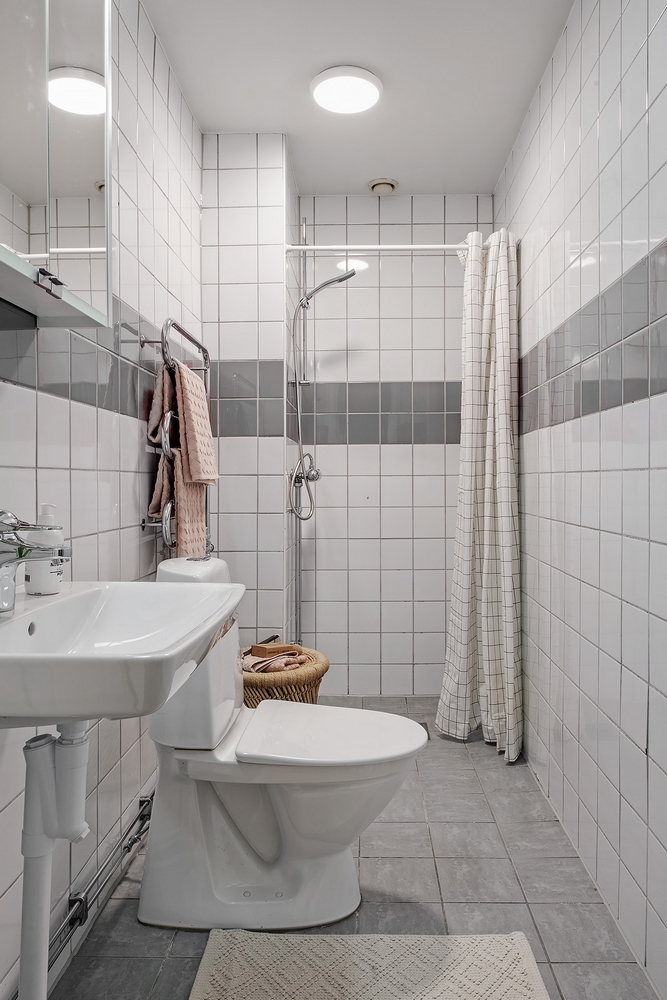 Comment porter du noir après 50 ans comme Monica Belluci