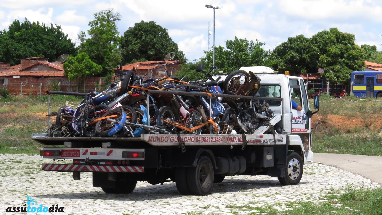 Assú Todo Dia Leia e fique sabendo Veículos são recolhidos do pátio