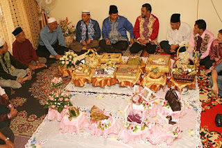 8 Adat Perkawinan Melayu Sebelum Pesta Pernikahan