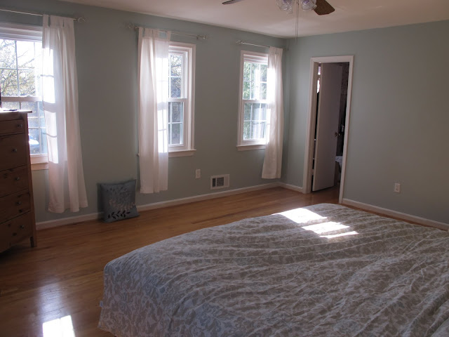 BEFORE & AFTER: The Makeover of a 1973 Master Bedroom