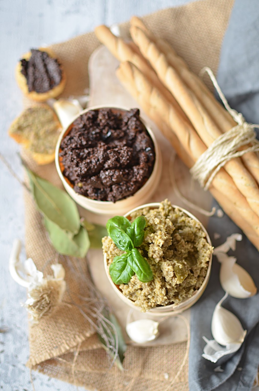 Par faim d'arômes Tapenade d'olives vertes et noires Inside kitchen