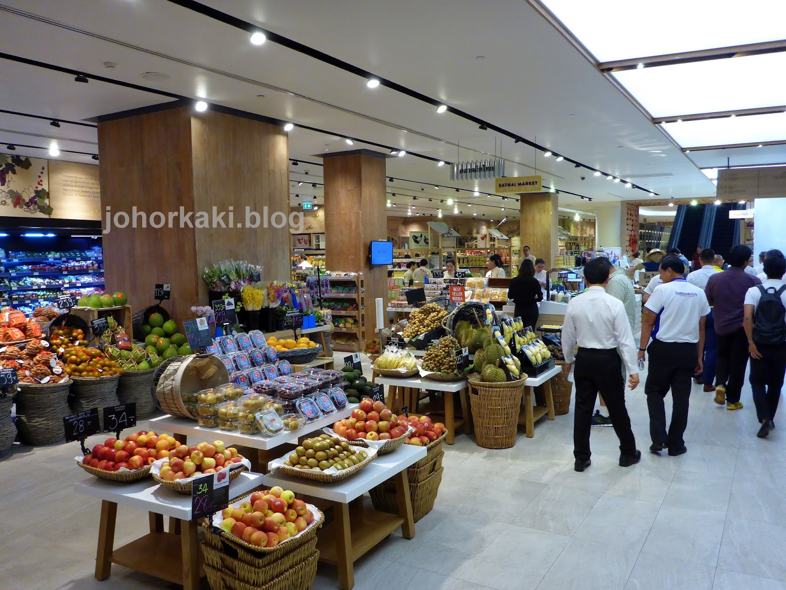 Bigger And Better Eathai At Central Embassy In Bangkok Johor Kaki Travels For Food