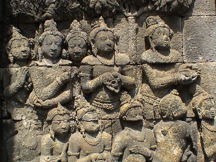 4 Sejarah Buddha yang Dapat Dipelajari dari Relief Candi Borobudur