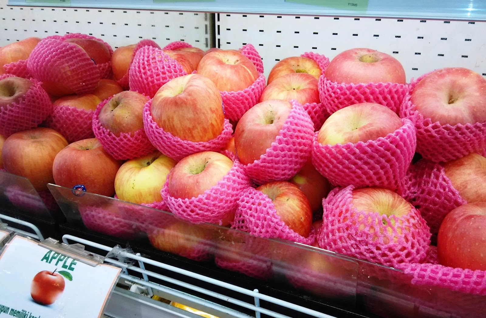 Diskon APPLE FUJI SUPER hingga 10 PAPAYA FRESH GALLERY BALI