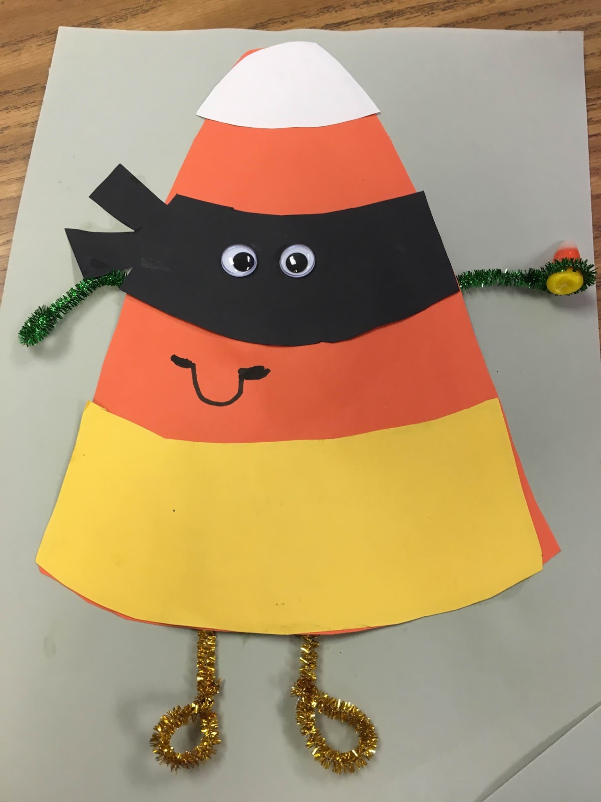 One...Two...Buckle My Shoe Candy Corn Bandit