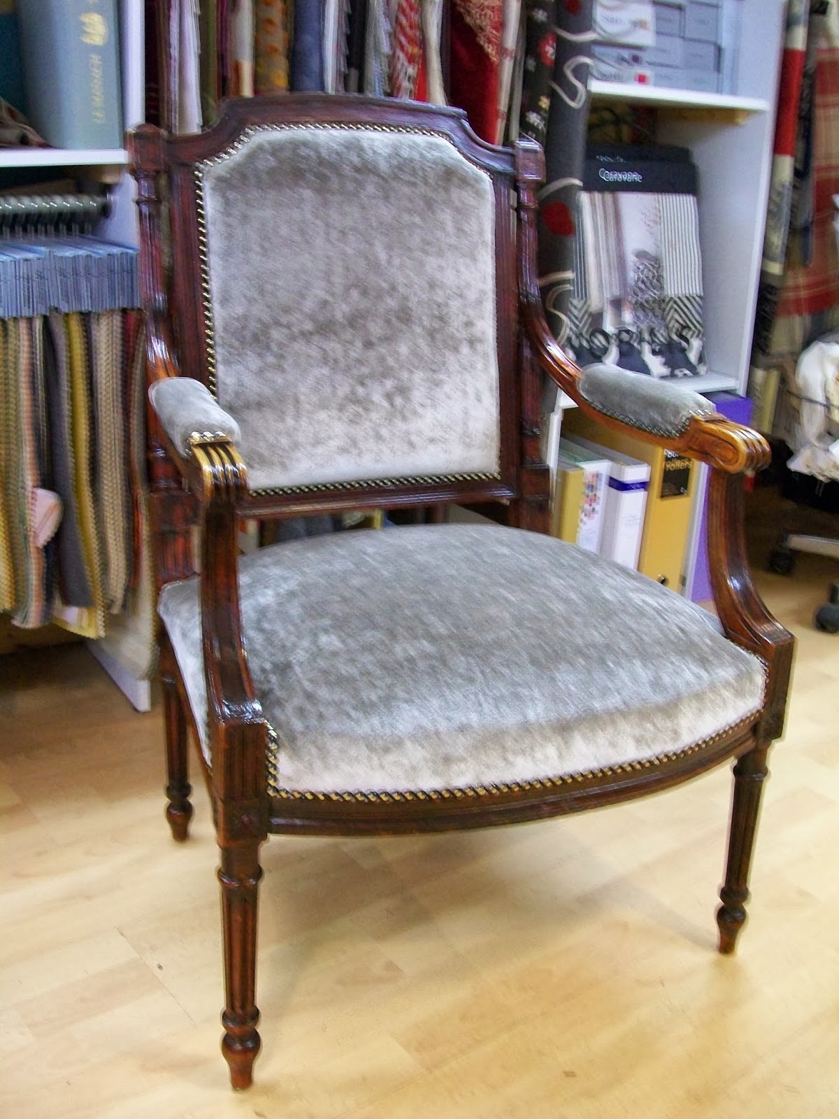 l'atelier.créa: Fauteuil Louis XVI a colonnette