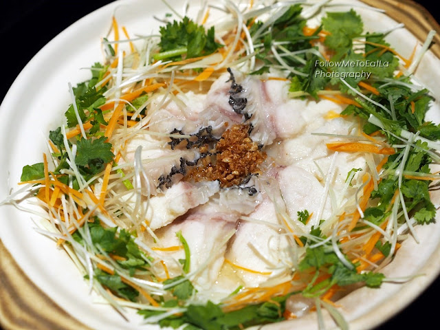 GIANT ESTUARY GROUPER CONGEE WITH DRIED OYSTER