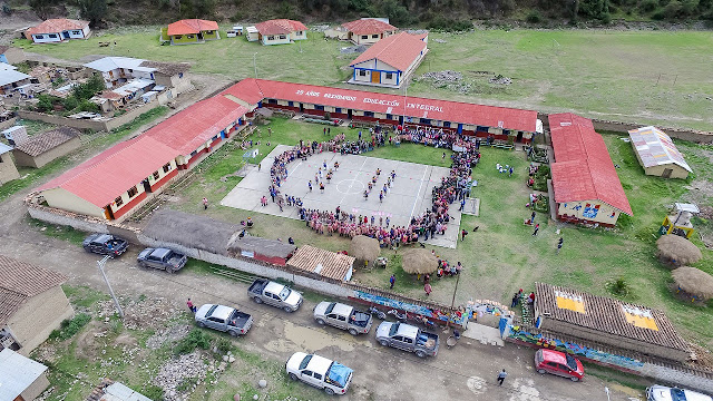 Colegio GENERAL JUAN VELASCO ALVARADO - Sunchubamba