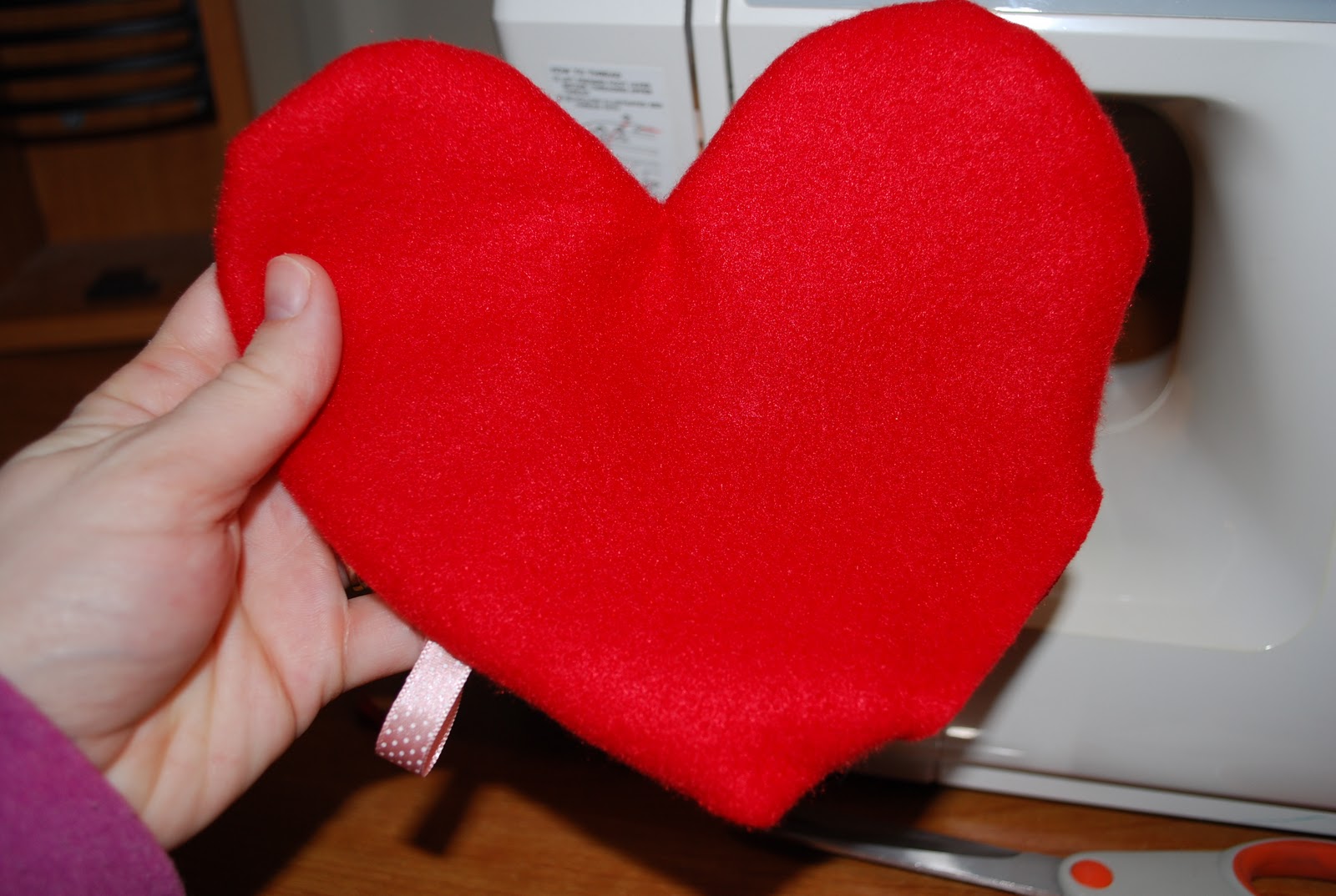How to Sew Heart Shaped Hand Warmer Sisters, What!