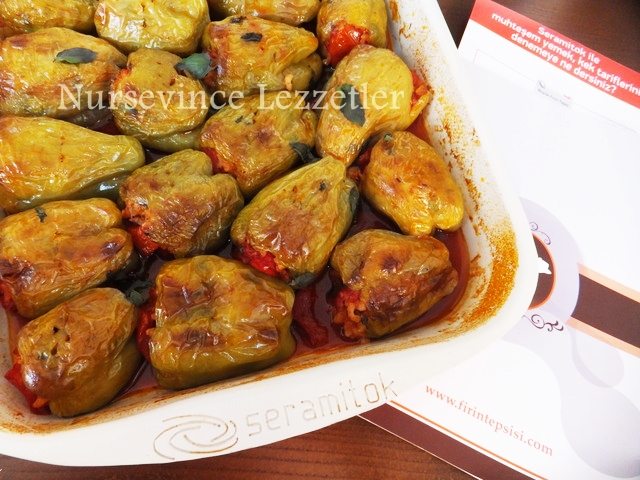 Fırında Zeytinyağlı Biber Dolması Tarifi Yemek Tarifleri