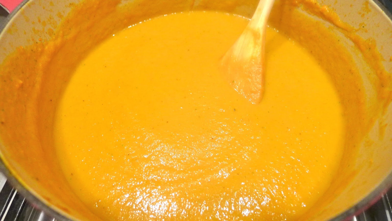 newFOOD tuesdayz: Roasted Carrot Soup