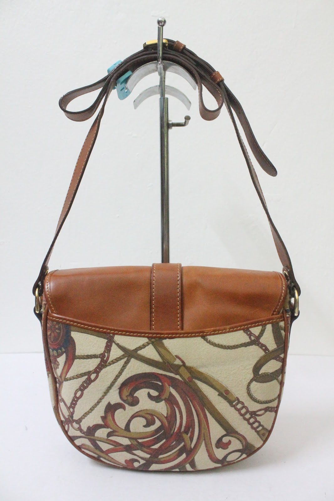 BUNDLEBARANGBAEK: Authentic BONIA Crossbody Bag.