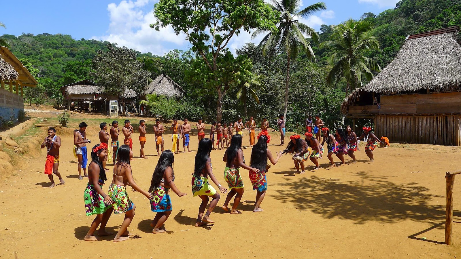 De Barbastro al mundo Cultura étnica. Los indios de Emberá Drúa