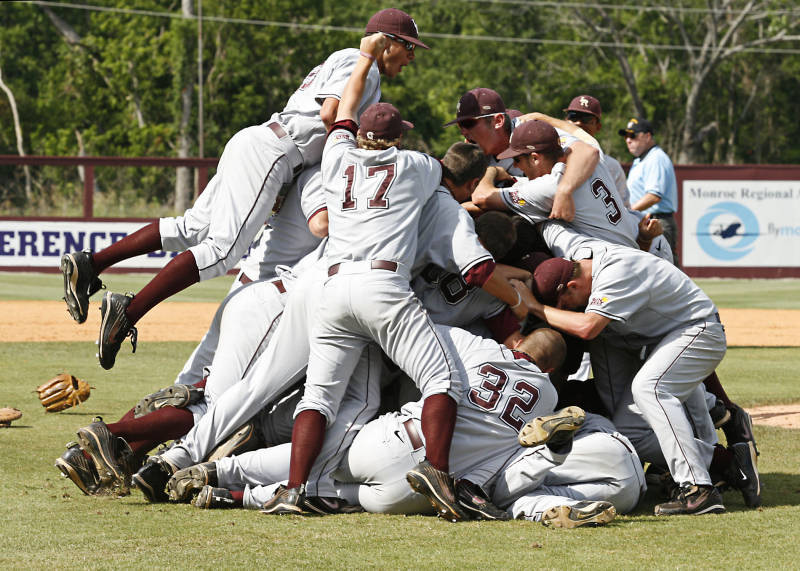 Natural State Baseball Trojans Claim First NCAA Regional Berth natural-state-baseball-trojans-claim-first-ncaa-regional-berth