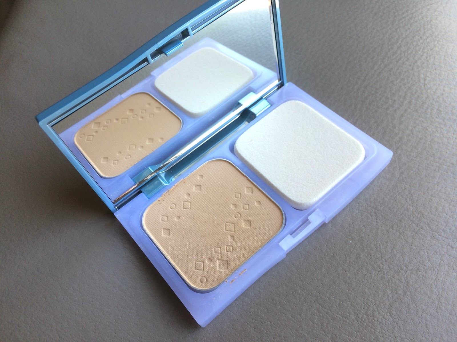 canmake uv silky fit foundation