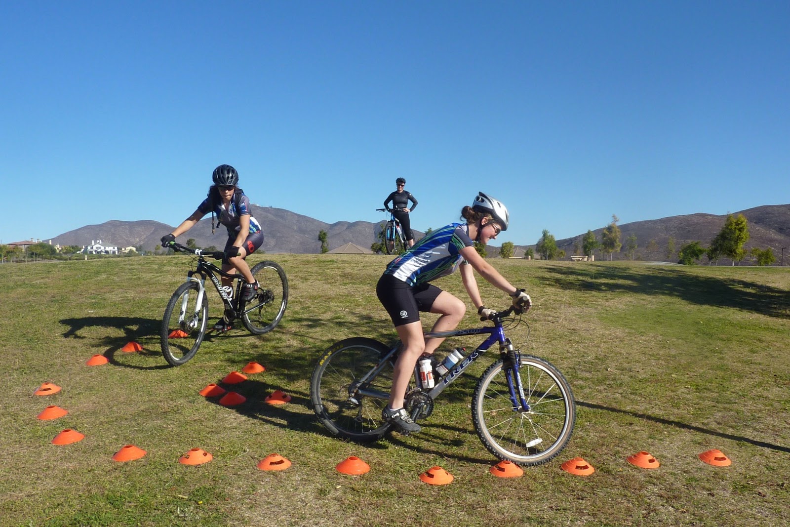 Sunny Rides Cycling in San Diego High School Mountain Bike Team