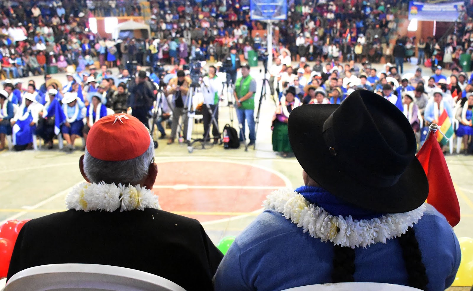 Ticona aprecia la inauguración del congreso de la Federación Bartolina Sisa de Cochabamba / ABI