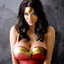 WONDER WOMAN GIVES ONLINE DATING A WHIRL!