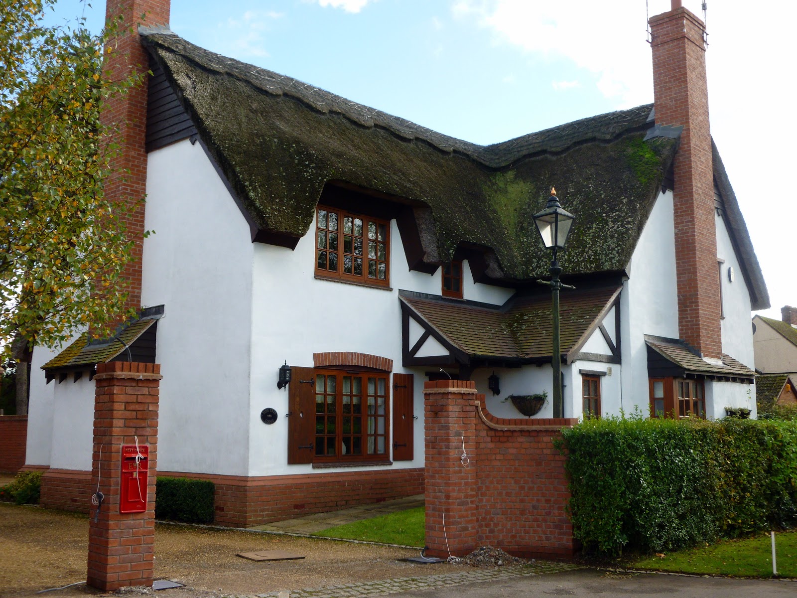 Today Around Coventry Thatched Roof Thursday 4 Monks Kirby