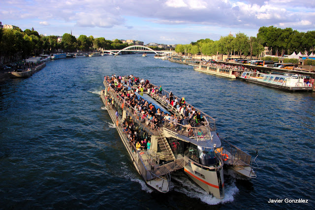 Paris. Turismo. Vistas. Monumentos