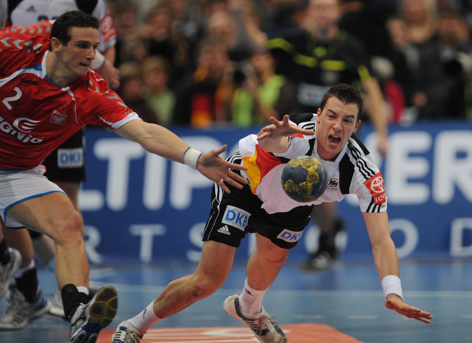 Things that caught my eye OLYMPIC HOTTIES German handball player