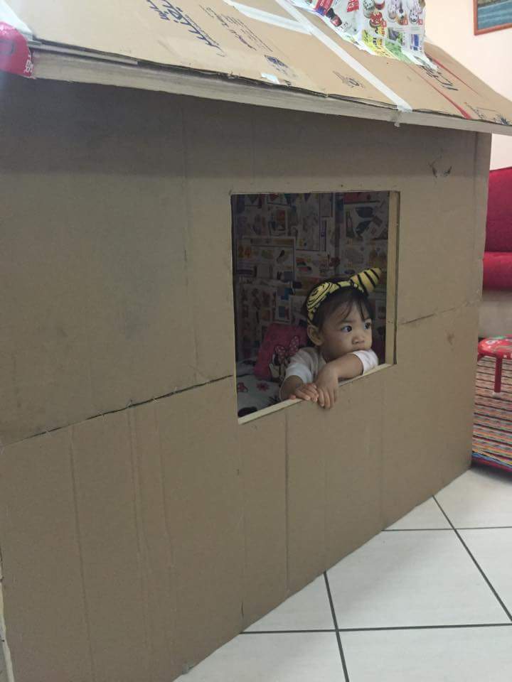 How Filipino GrandPa Turned Used Cardboard into Adorable Playhouse