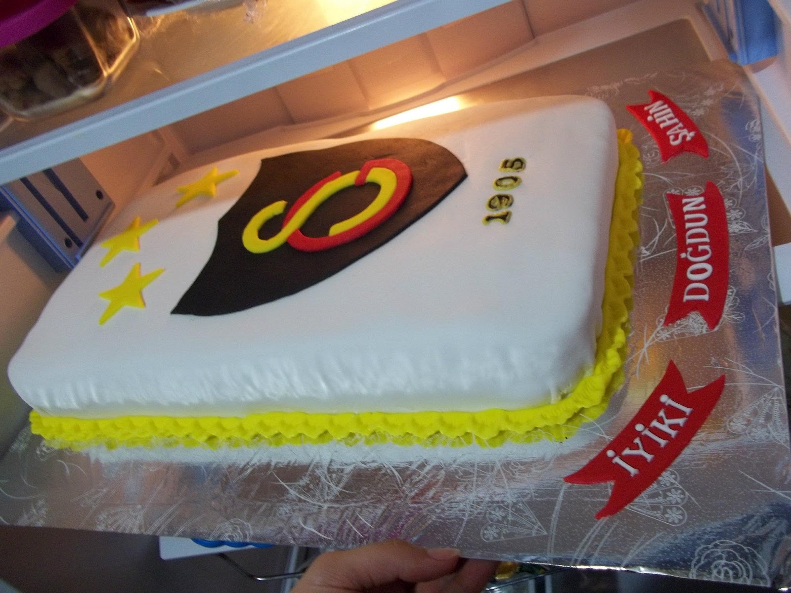 SEMRA �nın pastaları galatasaraylı pasta 50 kişilik