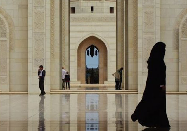 10 Masalah Penting yang Wajib Diketahui Seorang Wanita, Seputar Safarnya 10 Masalah Penting yang Wajib Diketahui Seorang Wanita, Seputar Safarnya