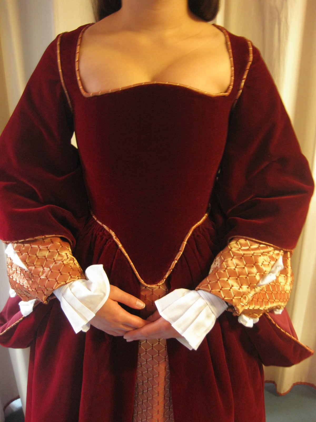 Charlotte Grace- Costumes, Corsets and Gowns: Renaissance Court Dress