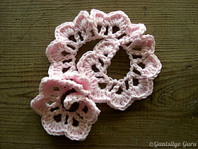 Gantsilyo Guru: Crocheted Rose Tutorial