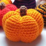 https://craftchamp.wordpress.com/2016/10/19/free-pattern-pumpkin-amigurumi/