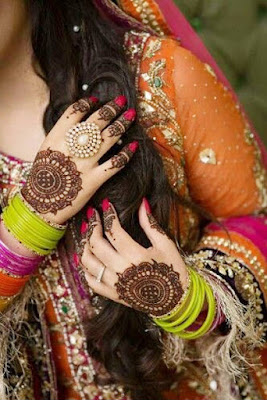 Latest Mehndi Designs For Brides