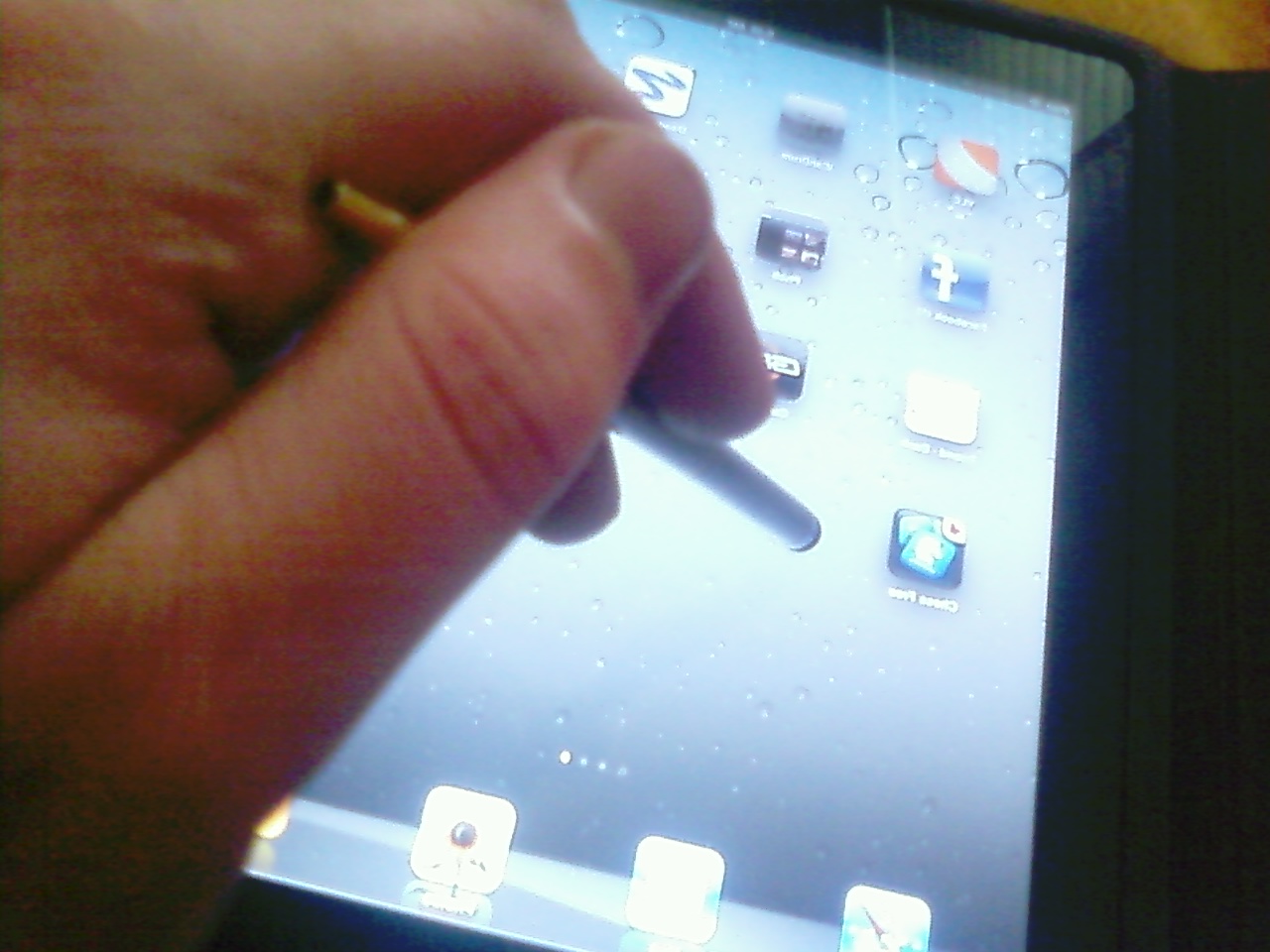 Buy a Cheap Stylus for an iPad or iPhone