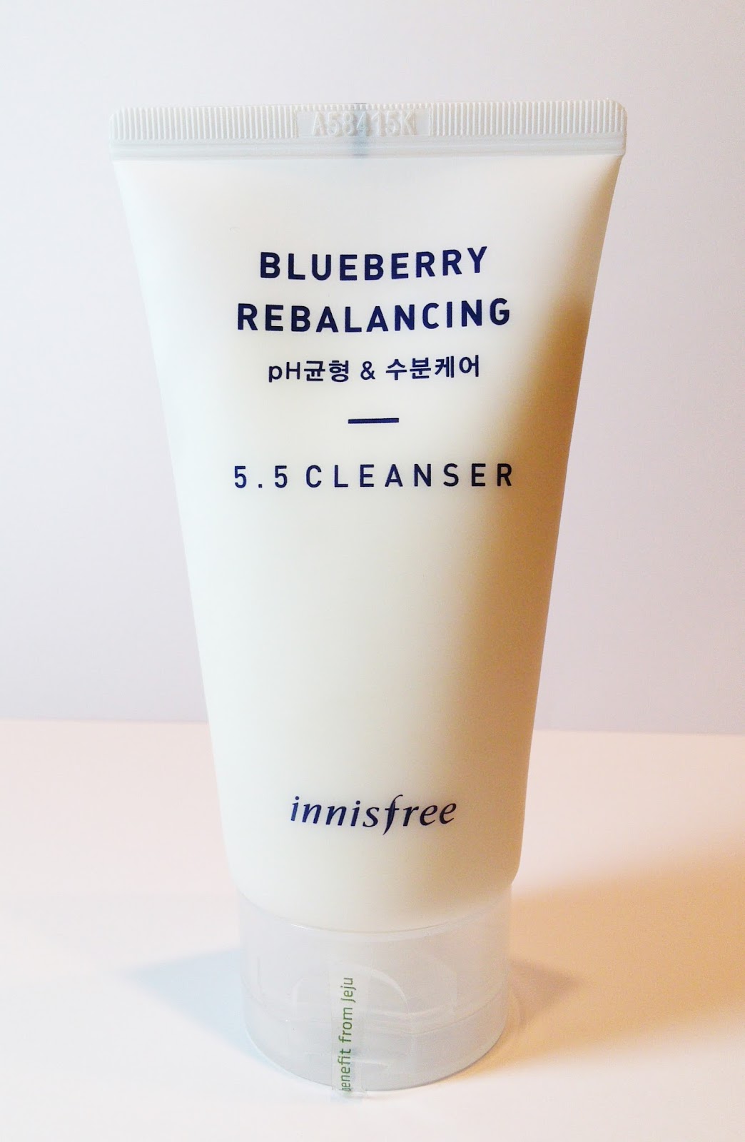 [Innisfree] SuperFood pH 5.5 Blueberry Rebalancing Cleanser Korean