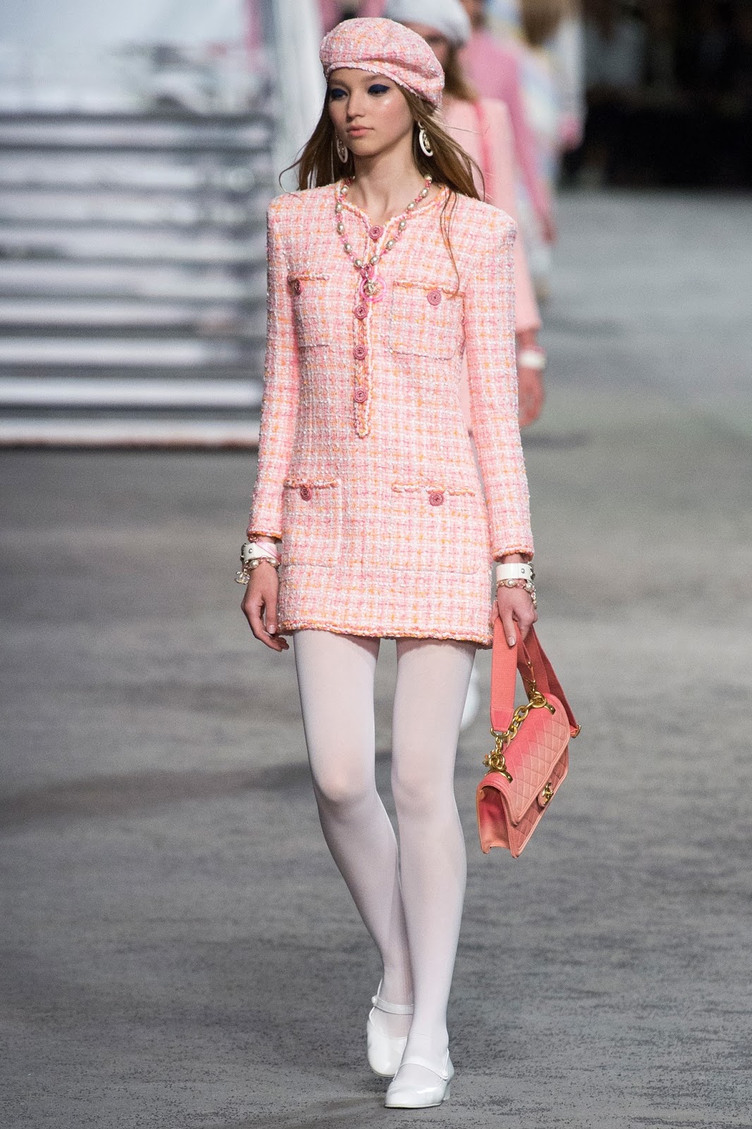 CHANEL CHIC