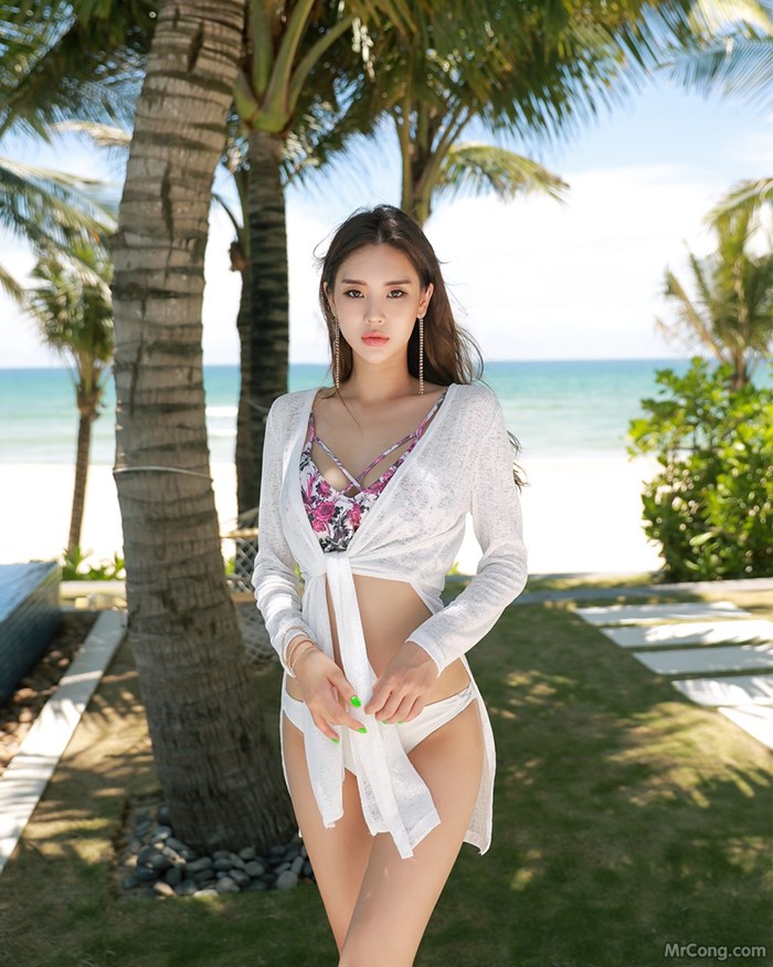 Park Da Hyun&#39;s glamorous sea fashion photos set (320 photos) photo 9-0