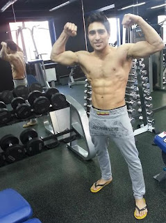 Hot Guys Nude: Almost Nude Guys