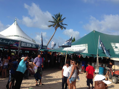 Remax Vip Belize: The crowds were OUT. People miss lobster