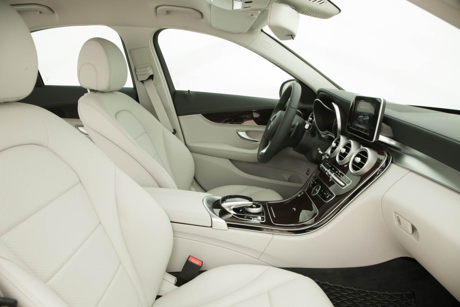 Mercedes-Benz C180 Exclusive - interior bege