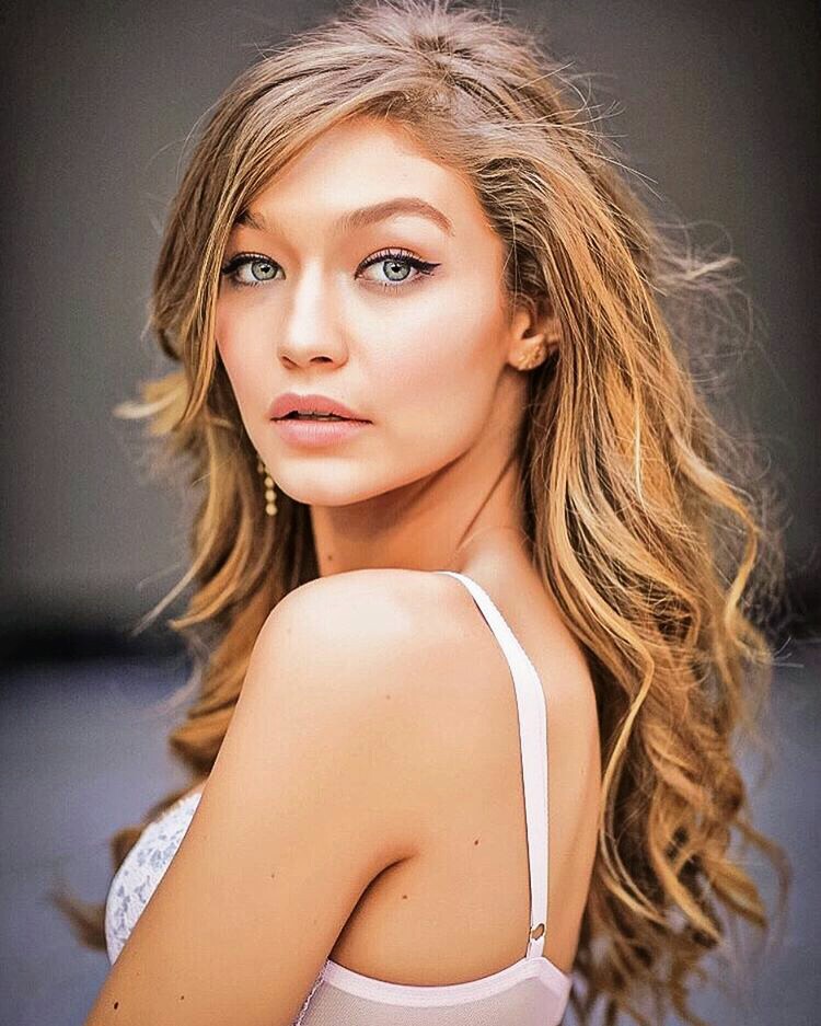 gigi hadid hot gigi hadid hot
