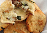 Resep Cireng Isi Oncom Pedas Asli Bandung Cireng Isi Oncom Pedas