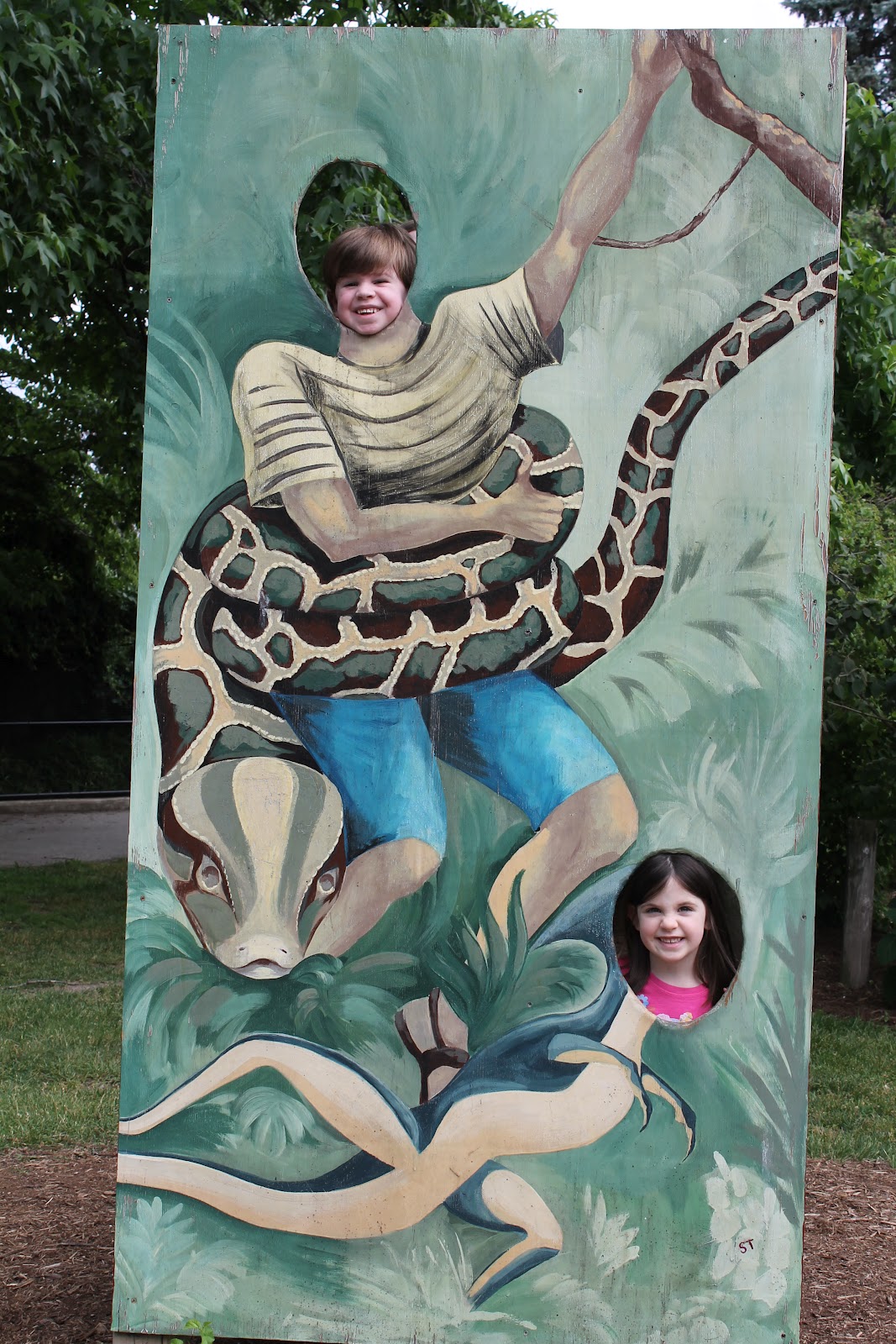 Hoorahoopti Away Scovill ZooDecatur, IL