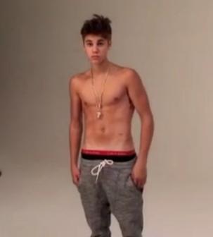 I Wanna Blog Justin Bieber Half Naked Video